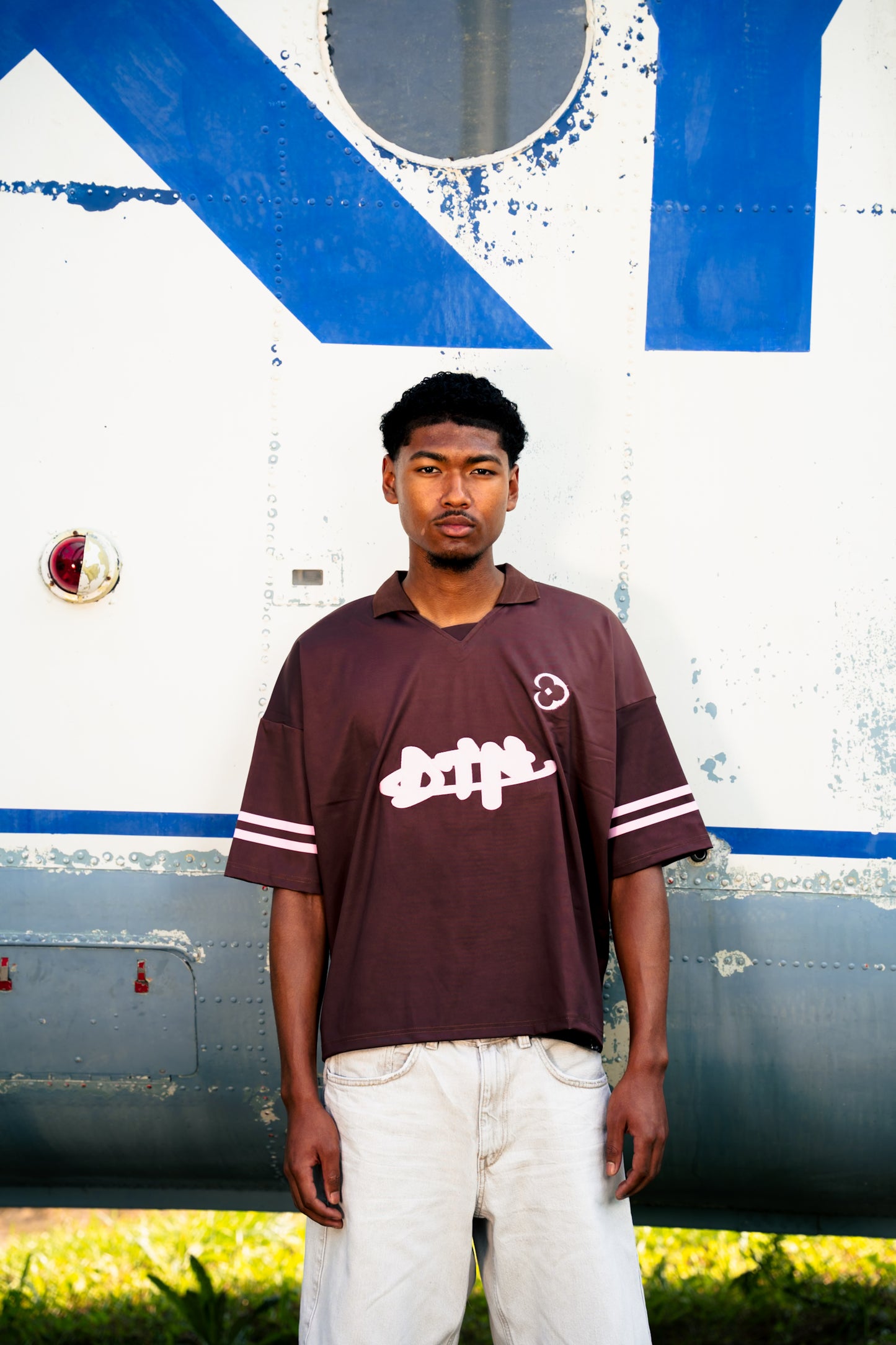 BROWN JERSEY