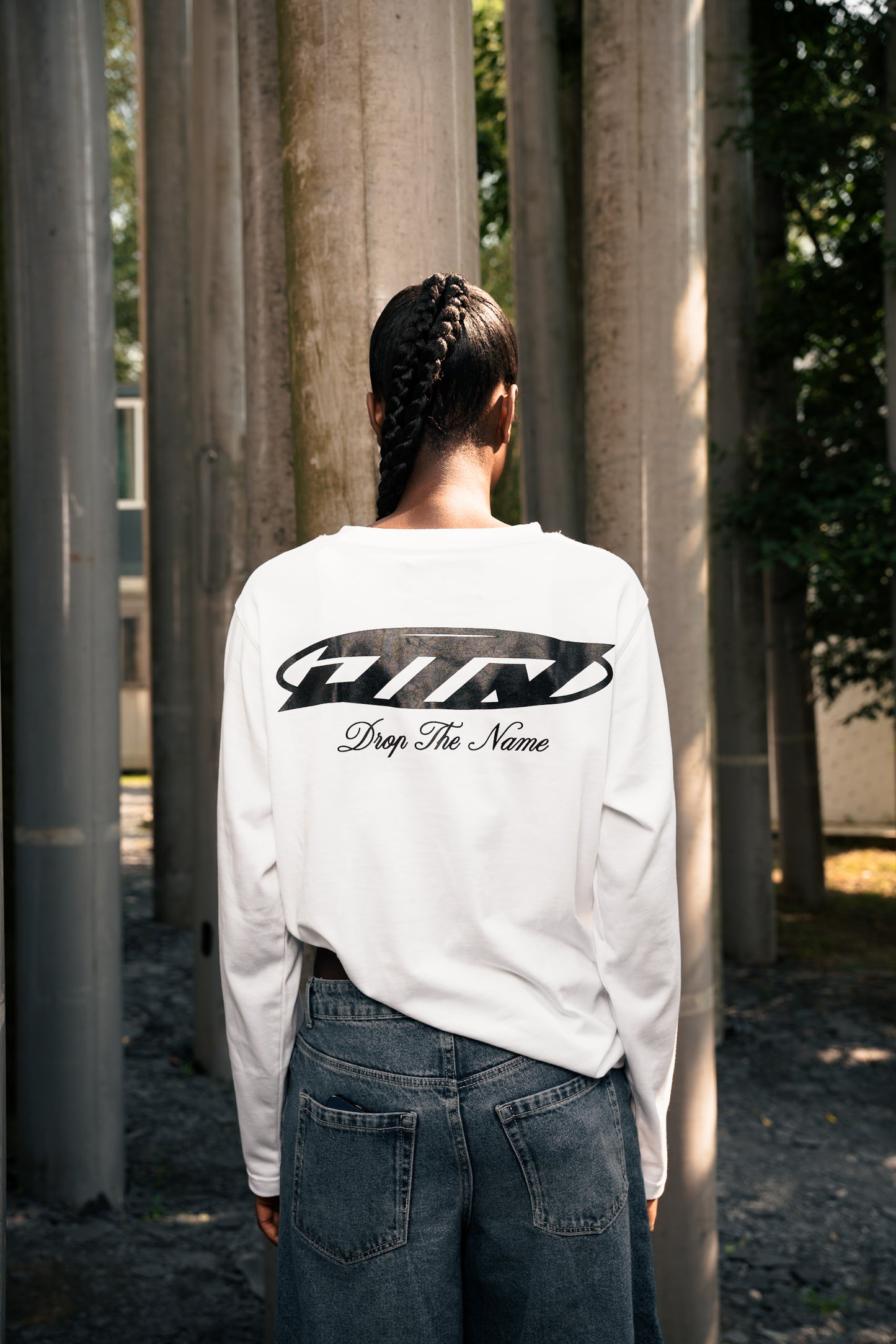 BLACK LONGSLEEVE